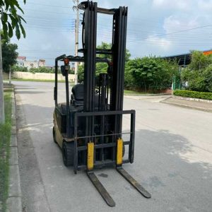 XE NÂNG ĐIỆN 2 TẤN KOMATSU FB20-12-01