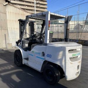 XE NÂNG DẦU 4 TẤN UNICARRIERS FD40-01