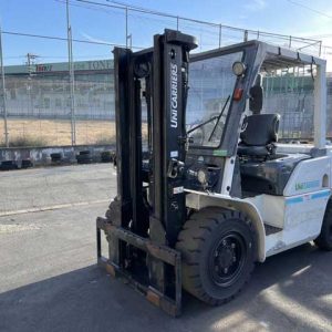 XE NÂNG DẦU 4 TẤN UNICARRIERS FD40-01