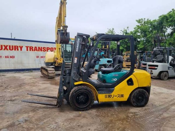 XE NÂNG DẦU 3 TẤN KOMATSU FD30T-16-01