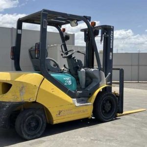 XE NÂNG DẦU 2.5 TẤN KOMATSU FD25C-16-01