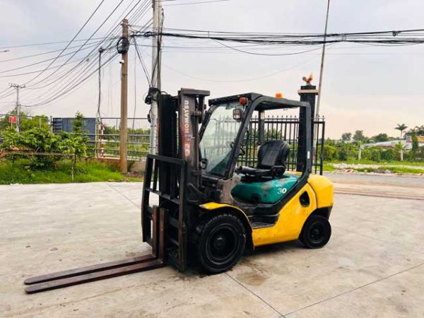 XE NÂNG DẦU 3 TẤN KOMATSU FD30T-16-02