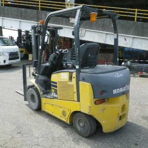 XE NÂNG ĐIỆN 2.5 TẤN KOMATSU FE25-1-03