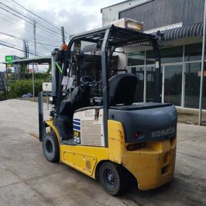 XE NÂNG ĐIỆN 2.5 TẤN KOMATSU FE25-1-303537